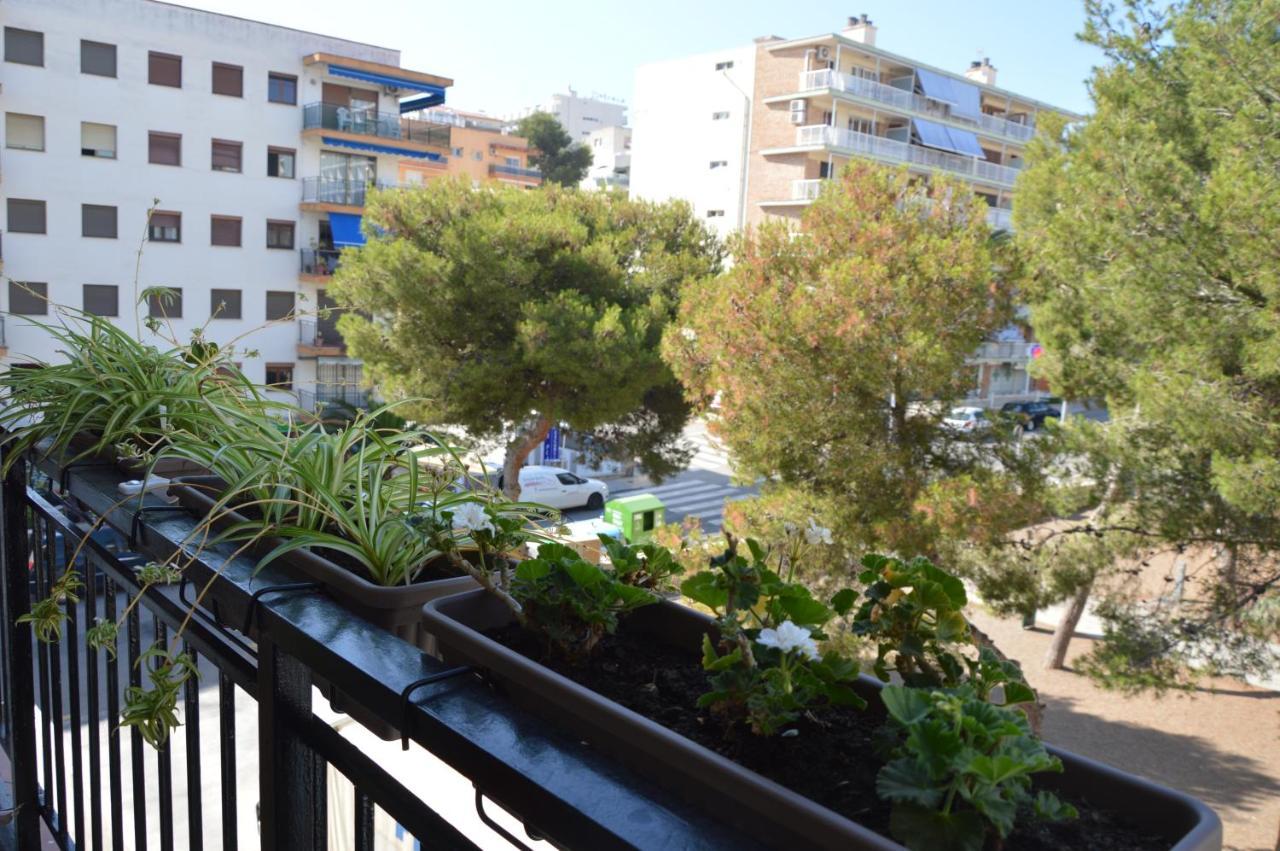 Habitaciones Compartidas En Un Apartamento ซาลอว์ ภายนอก รูปภาพ