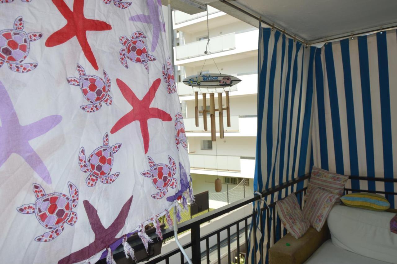 Habitaciones Compartidas En Un Apartamento ซาลอว์ ภายนอก รูปภาพ
