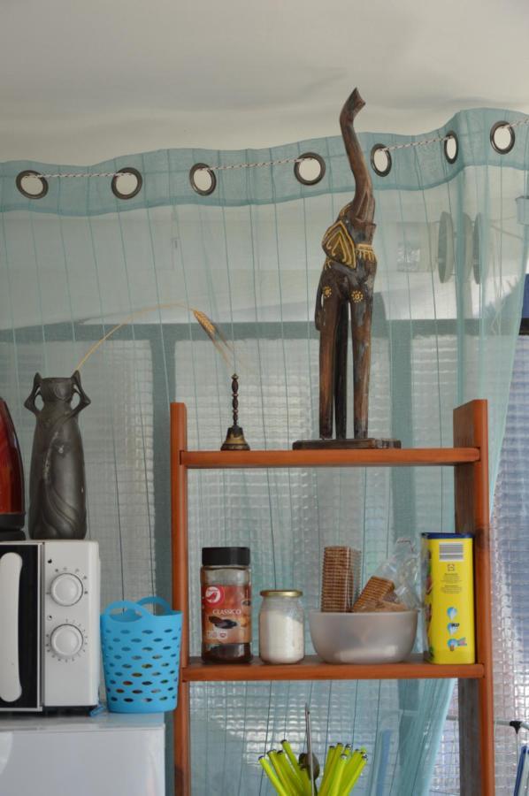 Habitaciones Compartidas En Un Apartamento ซาลอว์ ภายนอก รูปภาพ