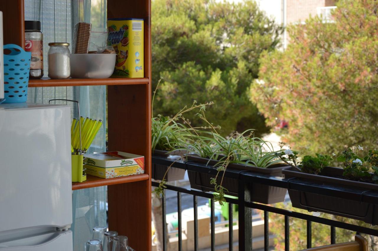 Habitaciones Compartidas En Un Apartamento ซาลอว์ ภายนอก รูปภาพ