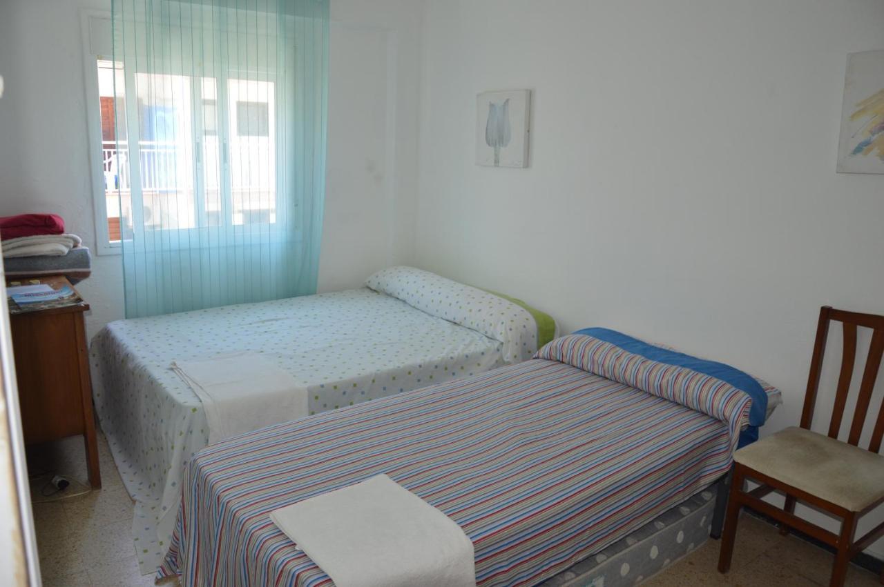 Habitaciones Compartidas En Un Apartamento ซาลอว์ ภายนอก รูปภาพ