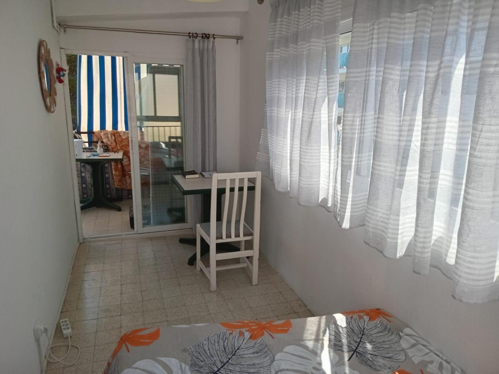 Habitaciones Compartidas En Un Apartamento ซาลอว์ ภายนอก รูปภาพ
